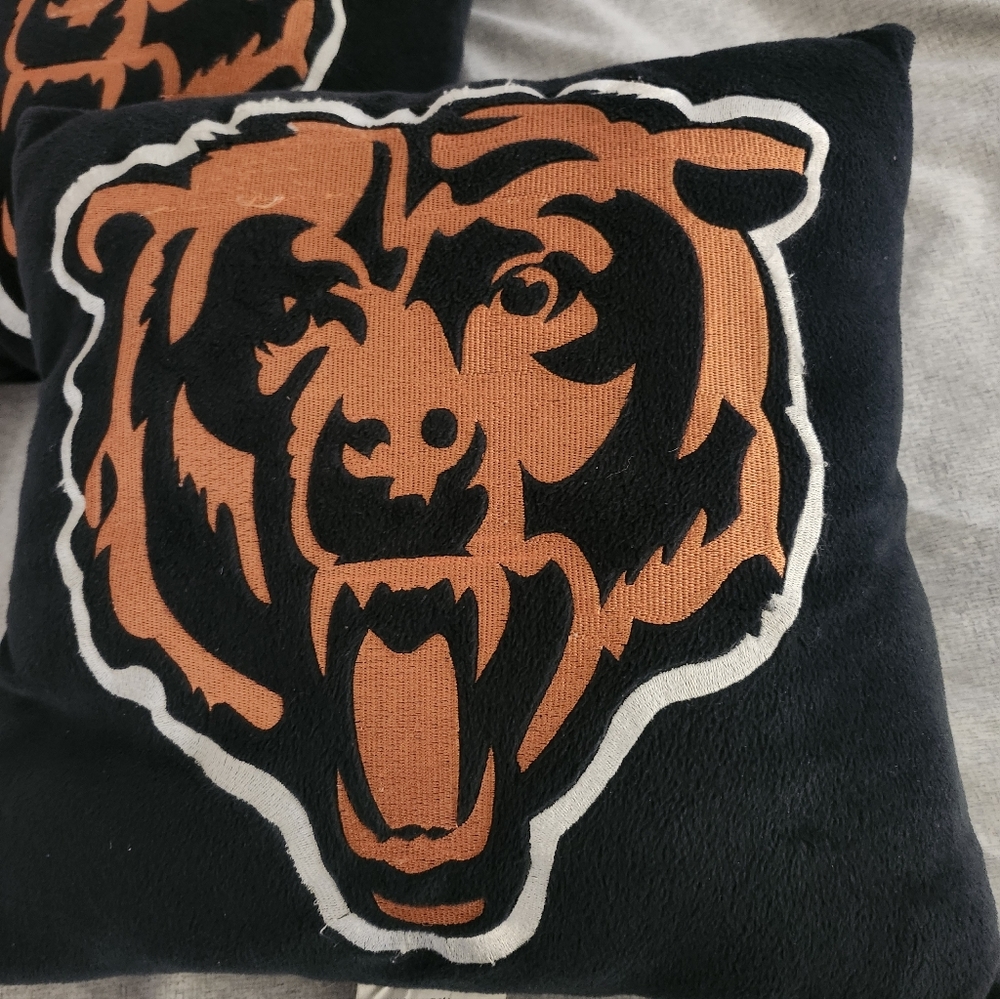 NFL Bears Black and Orange Bear Logo Throw Pillows 15x15 Dan River Co - Picture 3 of 12